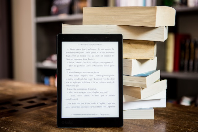 ebook reader and books